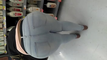 Preview 1 of Sleeping Sister Repe - filmando a gordinha no supermercado