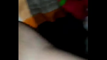 Preview 1 of Finger Virgin - amiga gozando depois de ver meu videos