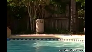 Preview 1 of Mom Family Storker - Pool Sex Is Always So Wet
