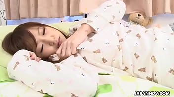 Preview 2 of 3d Billy - Cute Asian teen masturbates to an orgasm in her bed
