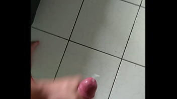 Preview 3 of Perkosa Ibu Teman Sendiri - Gozando de leve!