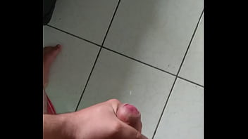 Preview 4 of Perkosa Ibu Teman Sendiri - Gozando de leve!