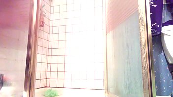 Preview 1 of O Pearl Speculum - Fucking myself