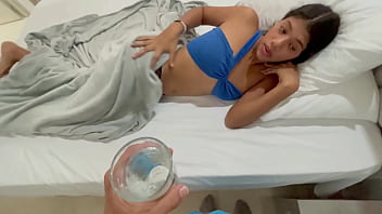 Preview 1 of Hot Sexi Mp3 - Le llevo un baso de agua a mi t&iacute_mida hermanastra como excusa para pod&eacute_rmela follar muy duro hasta corr&eacute_rmele en su co&ntilde_o. HL