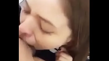 Preview 2 of Daughter Swap And Fuck - Hermosa chica chupando rico