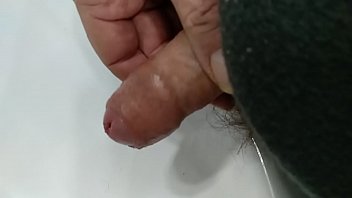 Preview 1 of Jorean Girl Horny - VID 20171228 121304