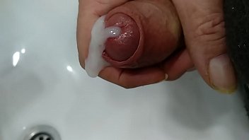 Preview 4 of Jorean Girl Horny - VID 20171228 121304