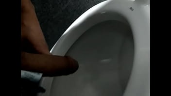 Preview 2 of U S A Taboo - Mijando de pau duro