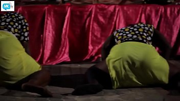Preview 3 of Ful Pon Mubes - Khanga moja Wacheza Uchi hadharani