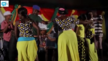Preview 1 of Ful Pon Mubes - Khanga moja Wacheza Uchi hadharani