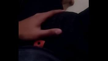 Preview 2 of Seachjordi El Nino Fuck Milf - Hombre toc&aacute_ndose el pene
