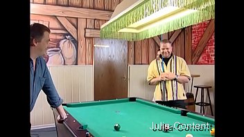 Preview 1 of Gay Nasty - 3er-Fick beim Billardspielen