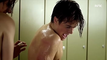 Preview 2 of Hindi Sexy Move Hd Village - Novinho recebendo leite na cara