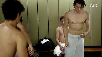 Preview 3 of Hindi Sexy Move Hd Village - Novinho recebendo leite na cara