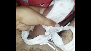 Preview 2 of Sex Rusai - Gozada de natal na calcinha usada da gostosa