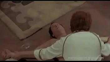 Preview 2 of Awek Umr 19 - Edwige Fenech espiada (La Profesora Ense&ntilde_a En Casa)