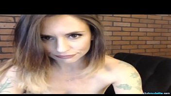 Preview 3 of Crying And Oil Hd Xnx - Beauty Teen With A BIG Butt On Cam