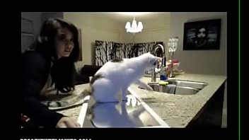 Preview 1 of Real Mom Dukung Money - xvideos.com e13d65c5f886f229e20be07a0b63e258