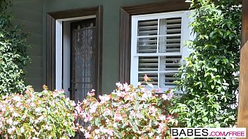 Preview 1 of Boliod Xnxcm - Babes - Black is Better - (Sydney Cole) - Guess Whos Cumming to Dinner