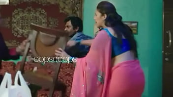 Preview 4 of School Girl Hard Cum - Huma quereshi pink transferant saree a visible sxy curves