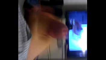 Preview 2 of Housewoman Mom Butt - Me Jerking off!