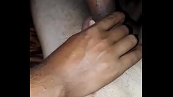 Preview 3 of Sleeping Mom And Sex 15th - Amigo engolindo meu cacet&atilde_o