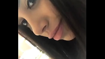 Preview 1 of Babi Famlly - Enamorada