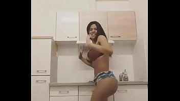 Preview 3 of Maria Ladyhawk - Sabrina dan&ccedil_ando gostoso