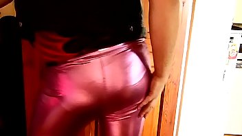 Preview 2 of Hasbend Freind Waif - Mistress Lucy Diamond in Twerking Goddess Booty Slutwave Shake