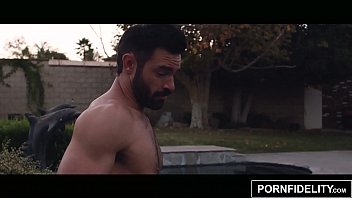 Preview 2 of Xxx 20 Yers - PORNFIDELITY Anna Bell Peaks Pounded Poolside