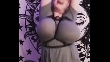 Preview 3 of Japanese Fake Medical - Bbw Gordinha dan&ccedil_ando com seus peitos enormes