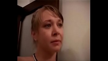 Preview 1 of Romatic Ball Busting - padre-scopa-la-figlia-mentre-la-madre-spia-e-si-masturba-