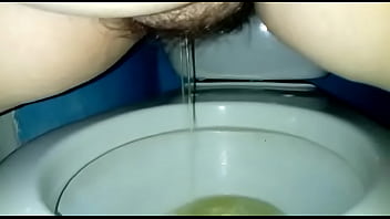 Preview 4 of Xxmrathi Video - my friend pissing