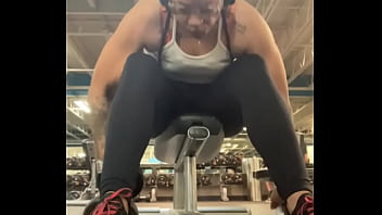 Preview 1 of Fat Onlineher Son Momm - Bobbi Jo88 shoulder day