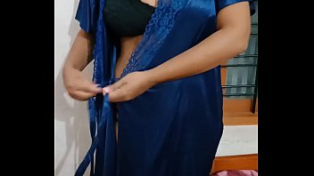 Preview 1 of Xxxii Class Rooms - horny plump Indian aunty showing yummy pussy juicy boobs round ass home made