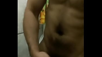 Preview 3 of Xxxx Moving Full Hd Videos - Macho hetero exibindo o pau
