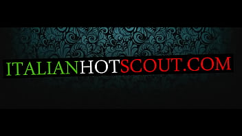 Preview 1 of Porna Banyoda Seki - Porno italiano - MILF italiana squirting