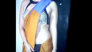 Preview 4 of Milf Vs Tranny - Kareena kapoor Hot cum tribute
