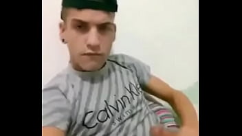 Preview 2 of Milf Mashine Dick - Tocando um punheta pro namorado
