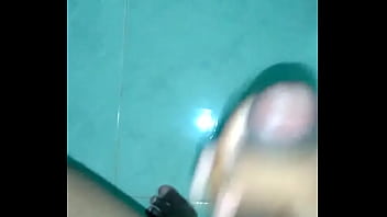 Preview 4 of Malaysia Porny Girl - PUNHETA do NOVINHO no BANHEIRO!! lucvideos007