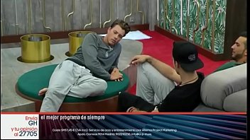 Preview 3 of Mamadas En Metro - Spanish Big Brother Bulge / Suso Gran Hermano 16