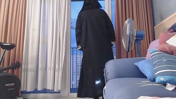 Preview 4 of Campinas Vhs - exhibe en niqab devant un grutier