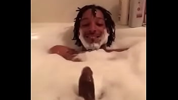 Preview 2 of Wxnxx Combodi - Teasing in the bathtub
