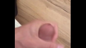 Preview 1 of Squirting Pee Duck - C006D6F0-13C2-4E42-80EC-CBE6108A7DD4.MOV