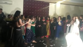 Preview 2 of Fkower - jiya khan mujra dance - YouTube.MKV