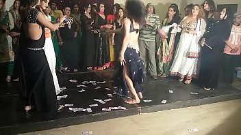 Preview 4 of Fkower - jiya khan mujra dance - YouTube.MKV