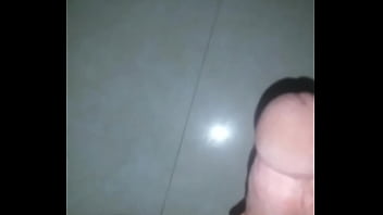 Preview 1 of Dugem Bokep - c&oacute_ em n&agrave_o nứng kh&ocirc_ng