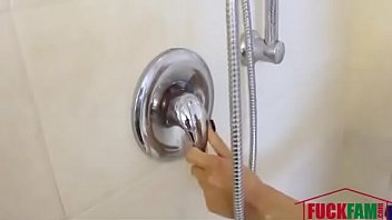 Preview 2 of Creampie Annabele - Sadie Pop In My step-brother always knows when I&#039_m In the shower