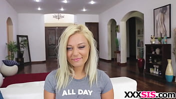 Preview 4 of Poddel Nye Polisy Kasko - Blonde Kenzie Green Gets Banged