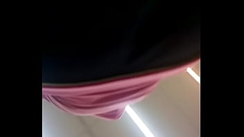 Preview 2 of Matured Mom Sun Dauter - Upskirt in a Vietnamese bookstore - 1